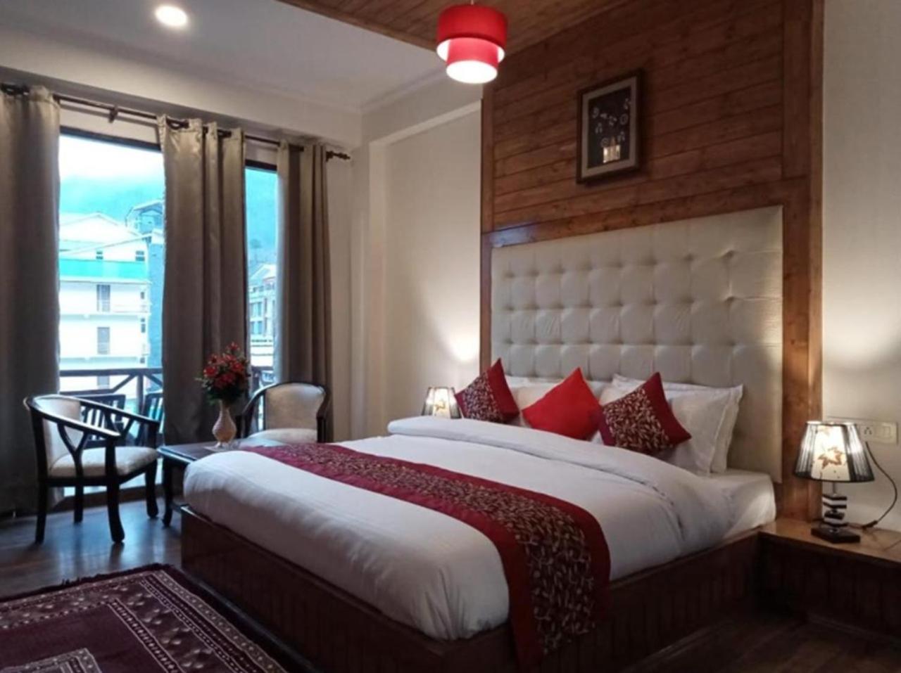 The Spruce Mansion Otel Manāli Dış mekan fotoğraf