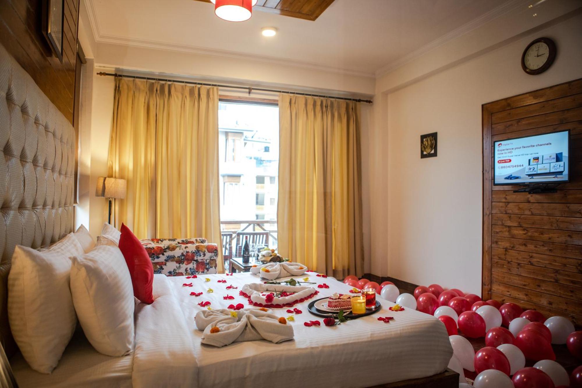 The Spruce Mansion Otel Manāli Dış mekan fotoğraf