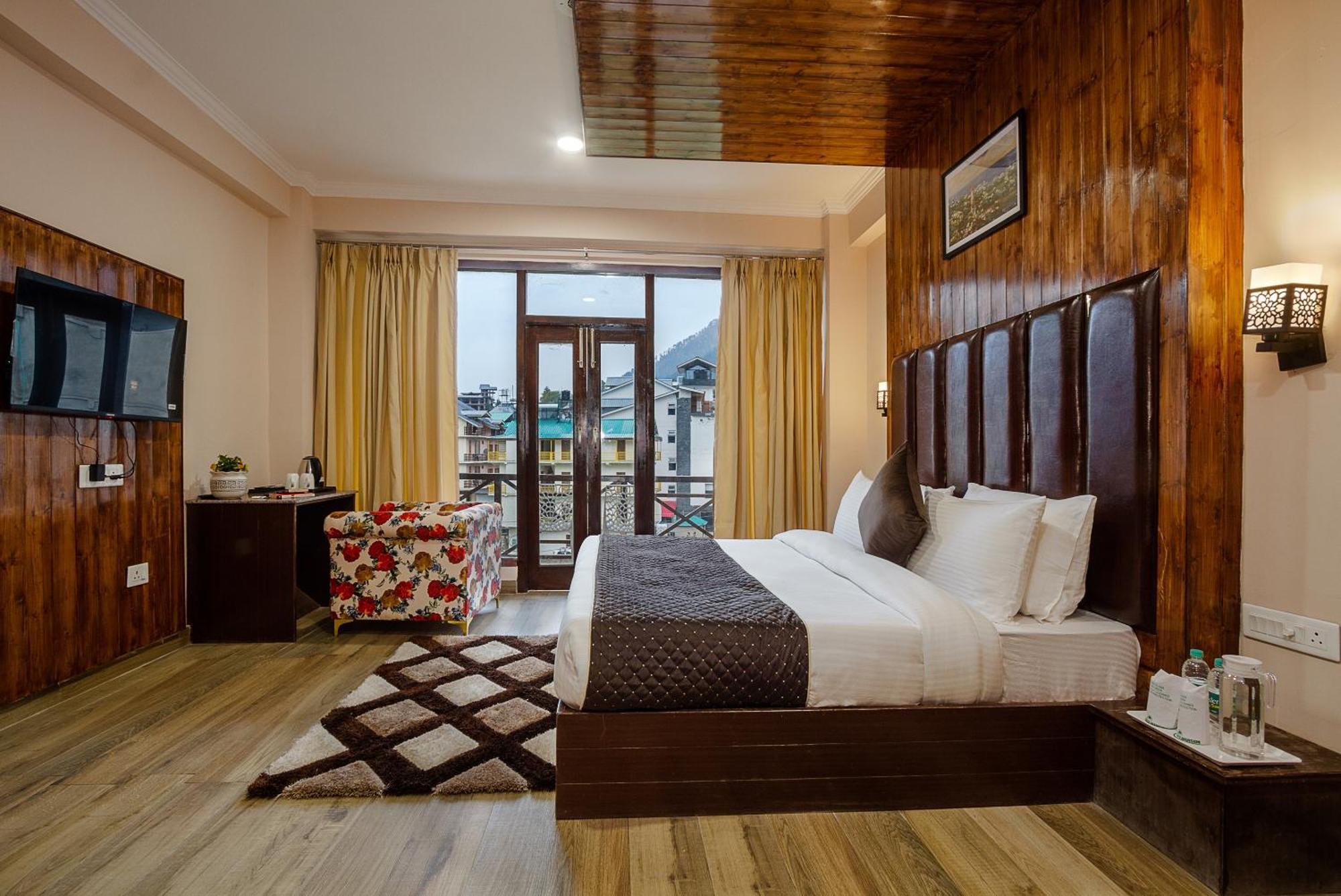 The Spruce Mansion Otel Manāli Dış mekan fotoğraf